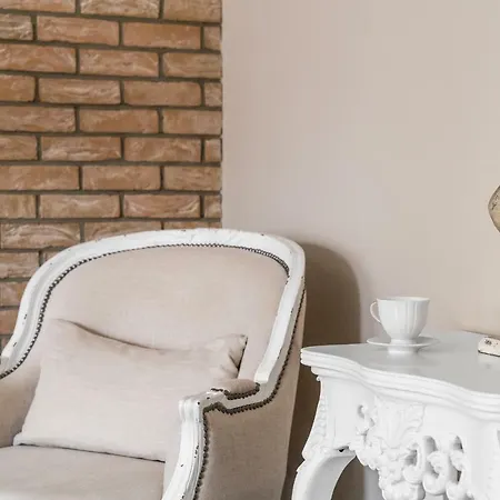 Lion Апартаменты *